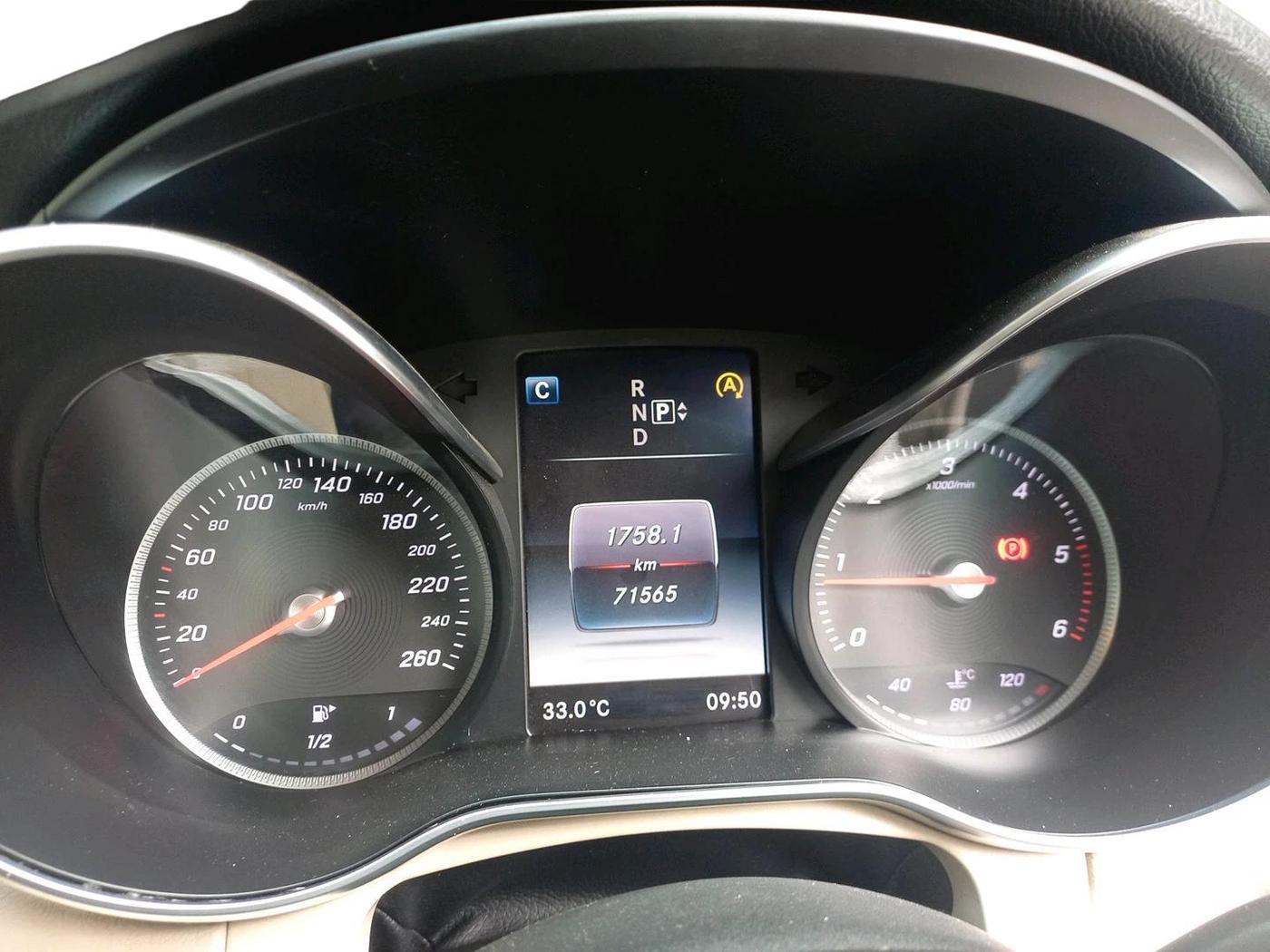 2015 Mercedes Benz C Class C 220 CDI AVANTGARDE, Diesel, Automatic, 71,565 km, interior