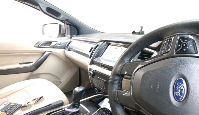 2018 Ford Endeavour TITANIUM 3.2 4X4 AT, Diesel, Automatic, 1,43,274 km, interior