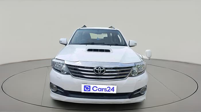 2014 Toyota Fortuner 3.0 4X2 AT, Diesel, Automatic, 1,21,998 km, exterior