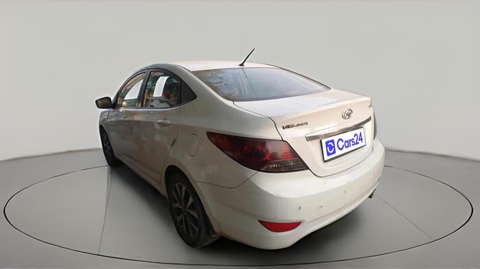 2014 Hyundai Verna FLUIDIC 1.6 CRDI SX, Diesel, Manual, 1,45,326 km, exterior
