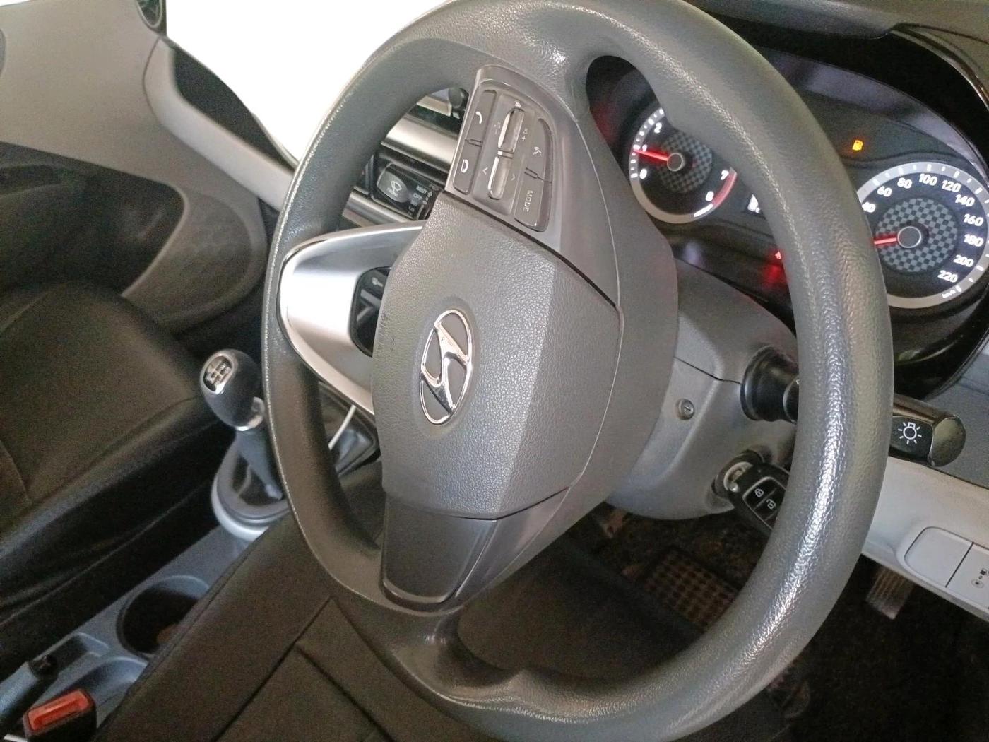 2021 Hyundai GRAND I10 NIOS SPORTZ 1.2 KAPPA VTVT CNG, CNG, Manual, 72,400 km, interior