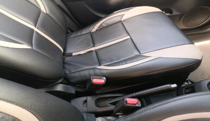 2017 Maruti Wagon R 1.0 VXI, Petrol, Manual, 62,708 km, interior