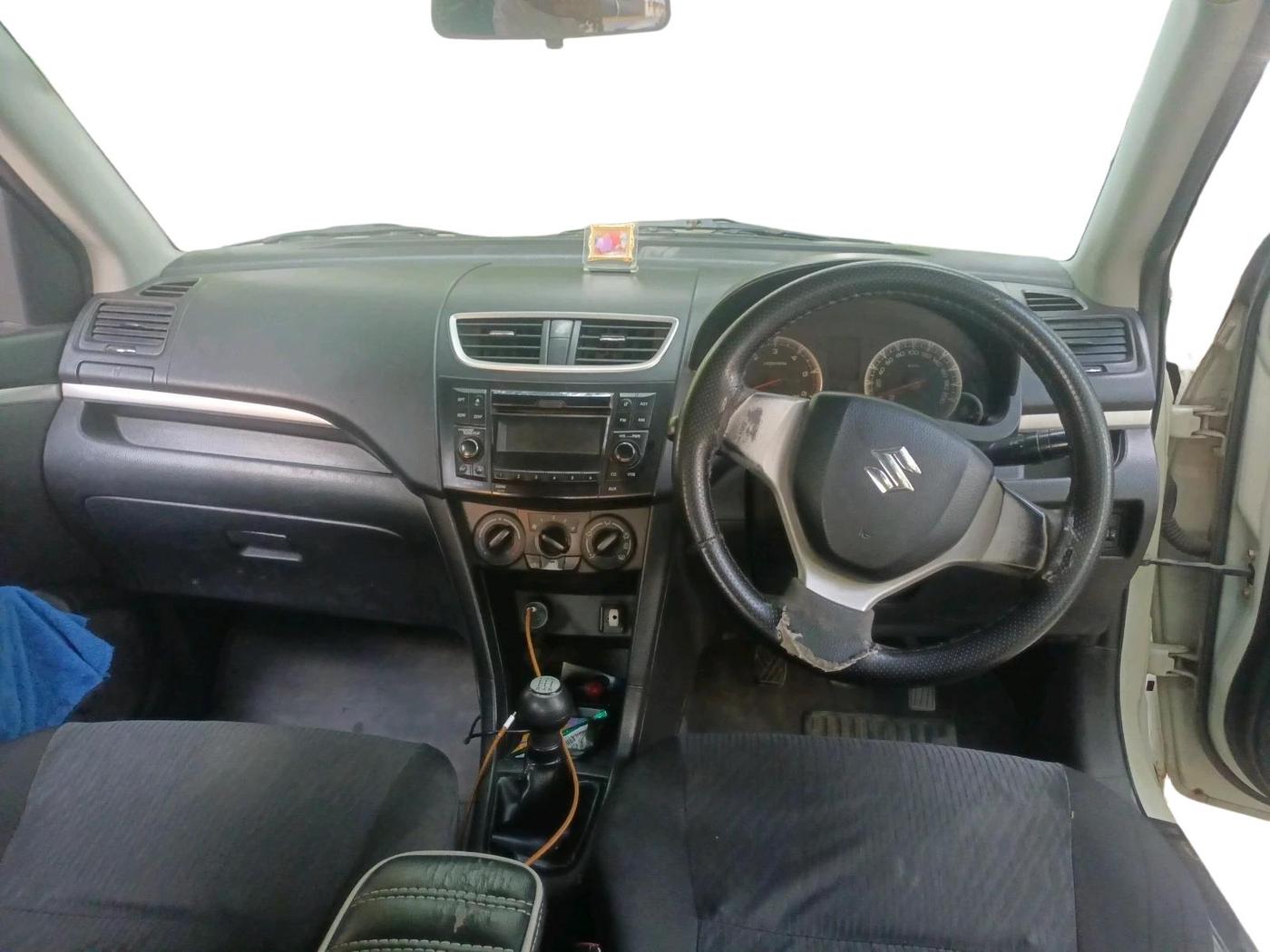 2015 Maruti Swift VDI, Diesel, Manual, 1,10,621 km, interior