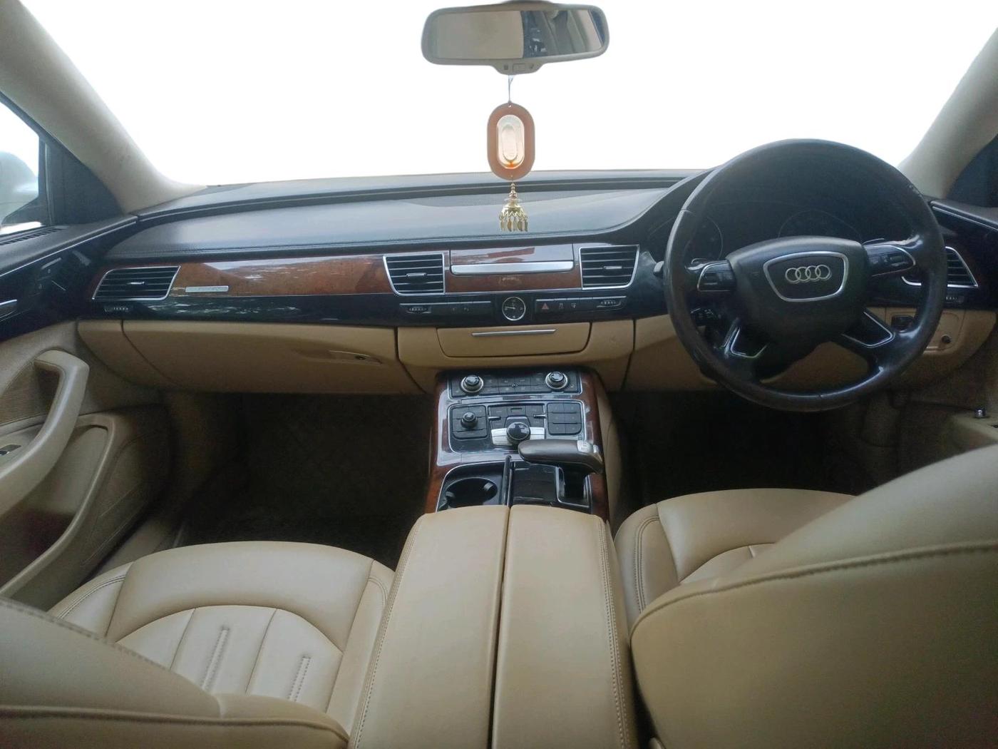 2013 Audi A8L 3.0 TDI quattro, Diesel, Automatic, 79,958 km, interior