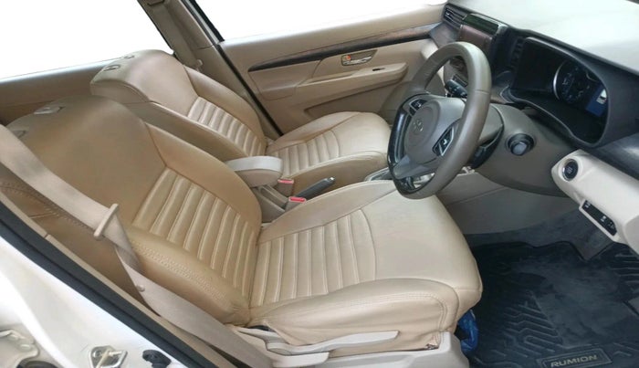 2024 Toyota RUMION V AT , Petrol, Automatic, 19,062 km, interior