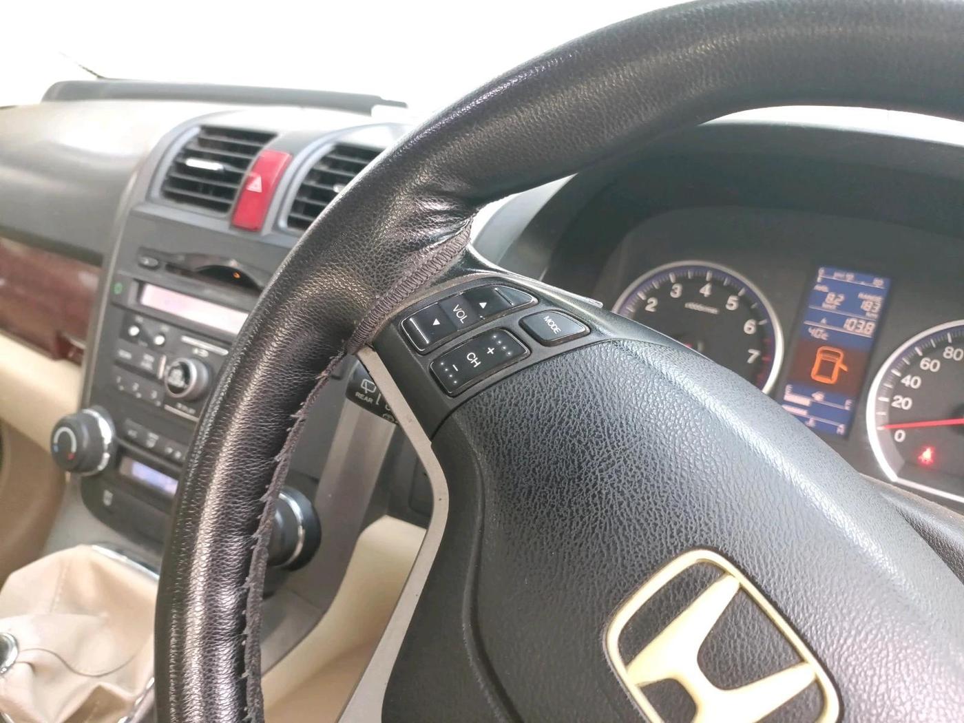 2011 Honda CRV 2.4L 2WD MT, Petrol, Manual, 1,28,201 km, interior