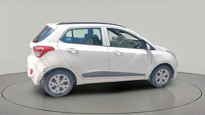 2015 Hyundai Grand i10 SPORTZ 1.2 KAPPA VTVT, Petrol, Manual, 95,520 km, exterior