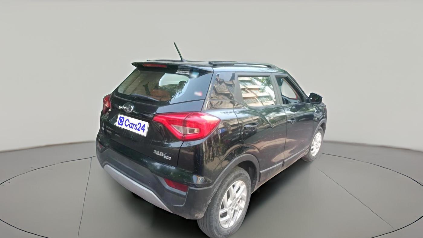 2022 Mahindra XUV300 W8 1.5 DIESEL, Diesel, Manual, 68,752 km, exterior