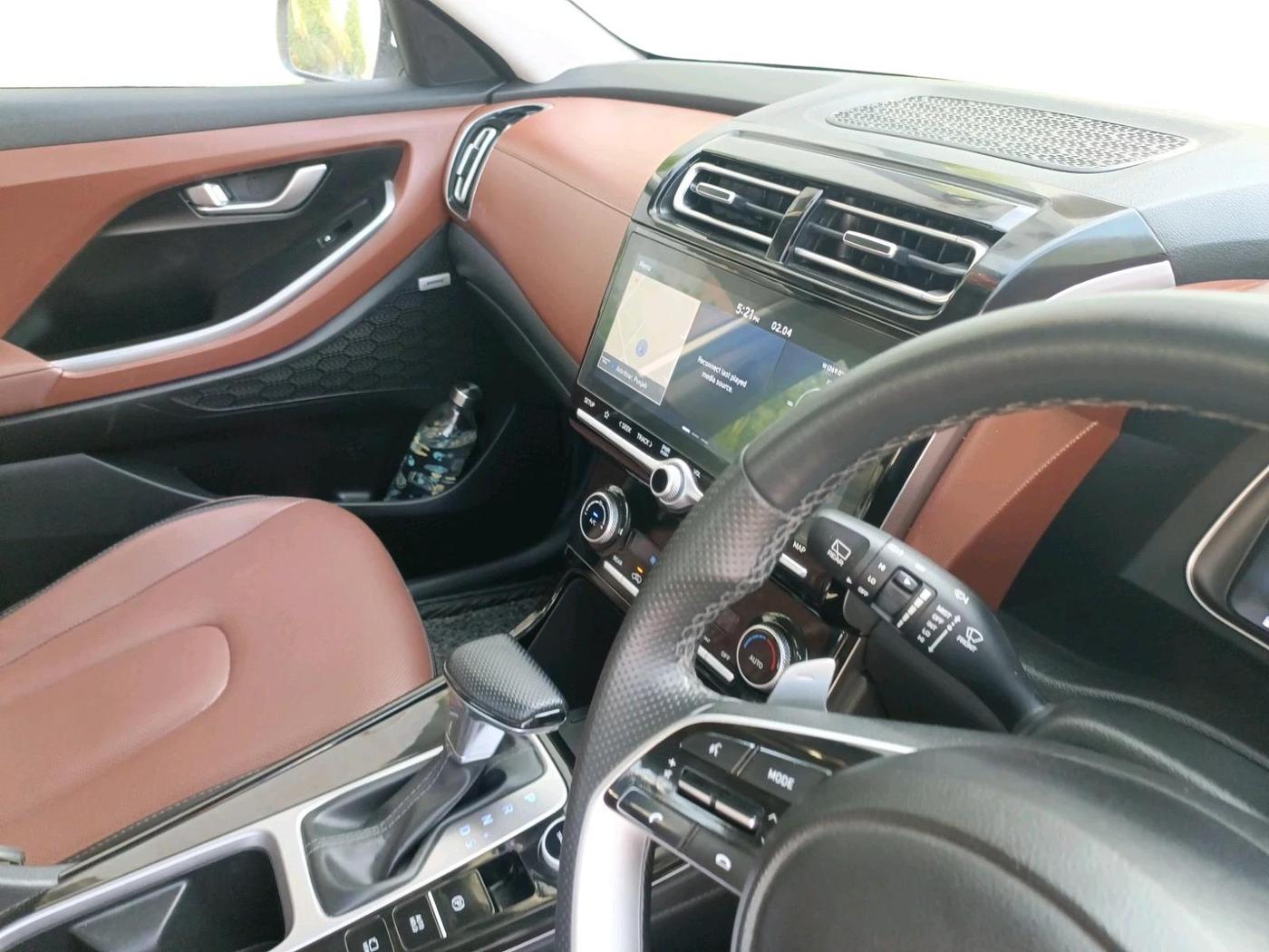 2022 Hyundai ALCAZAR PLATINUM(O) 7STR 1.5 AT, Diesel, Automatic, 1,07,924 km, interior