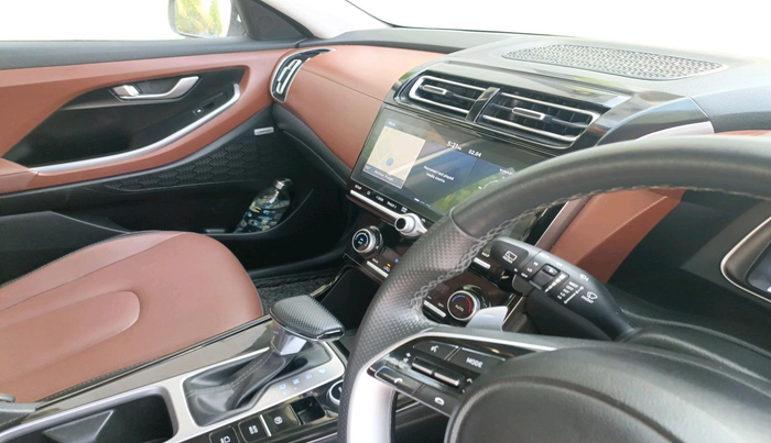 2022 Hyundai ALCAZAR PLATINUM(O) 7STR 1.5 AT, Diesel, Automatic, 1,07,924 km, interior