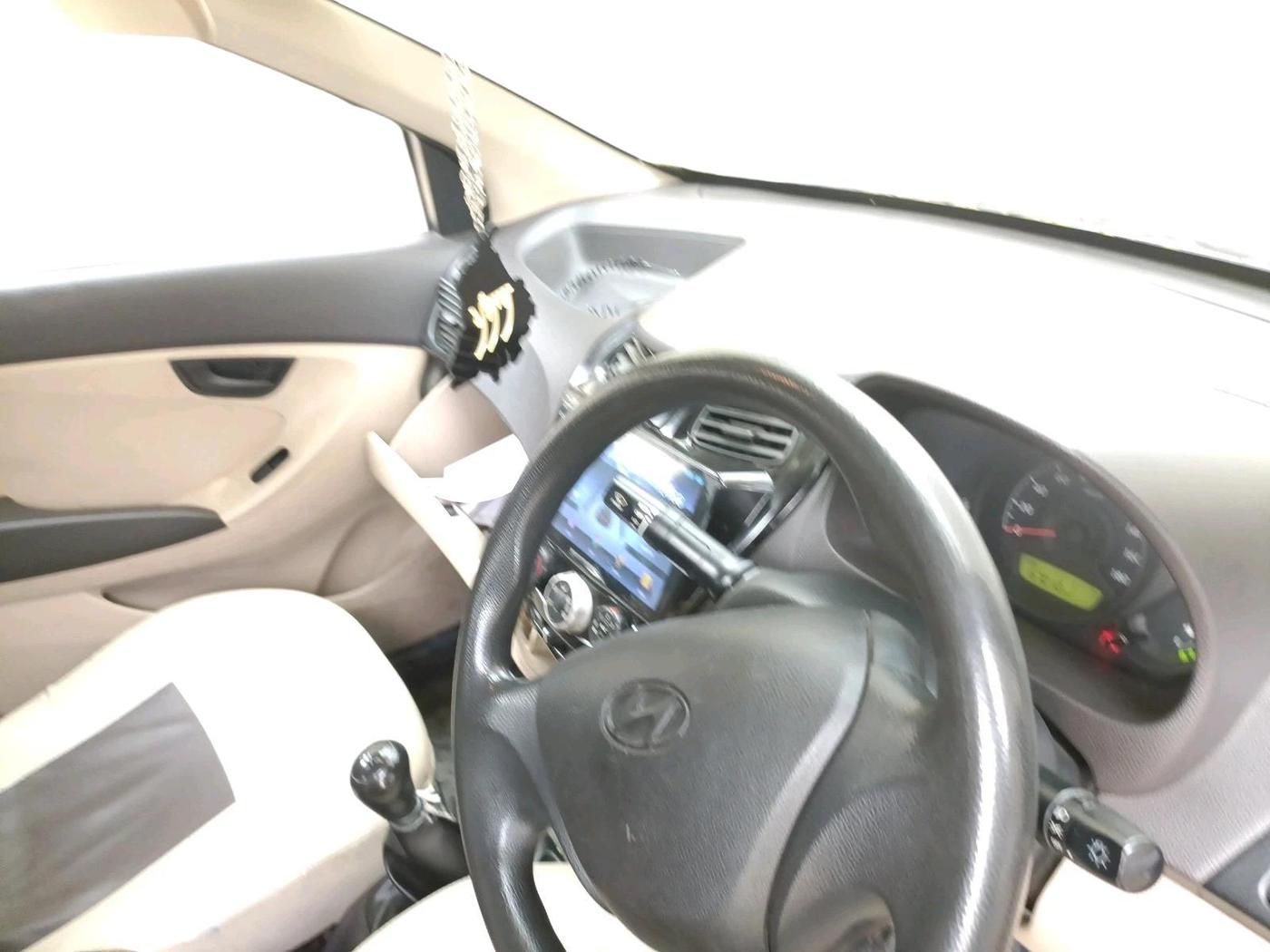 2018 Hyundai Eon ERA +, Petrol, Manual, 67,012 km, interior