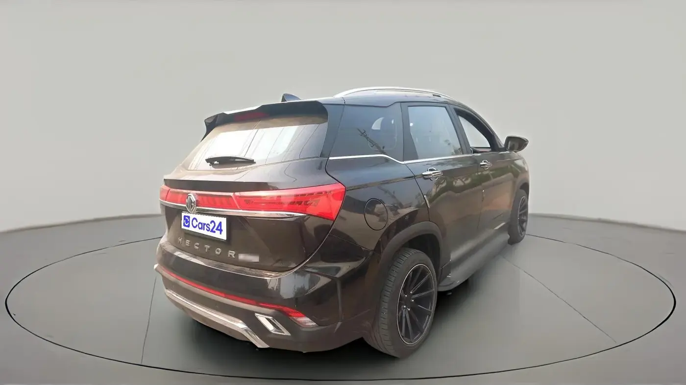 2023 MG HECTOR PLUS SHARP PRO 1.5 PETROL TURBO CVT 7 STR, Petrol, Automatic, 13,235 km, exterior
