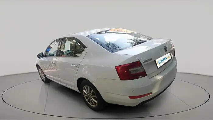 2016 Skoda Octavia 2.0 TDI CR STYLE PLUS AT, Diesel, Automatic, 1,69,084 km, exterior