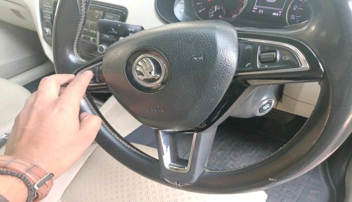 2016 Skoda Octavia 2.0 TDI CR STYLE PLUS AT, Diesel, Automatic, 1,69,084 km, interior