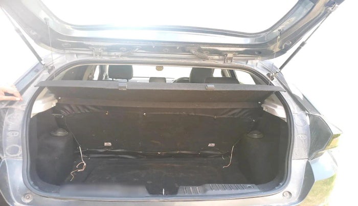 2021 Tata ALTROZ XZ PETROL, Petrol, Manual, 49,105 km, exterior