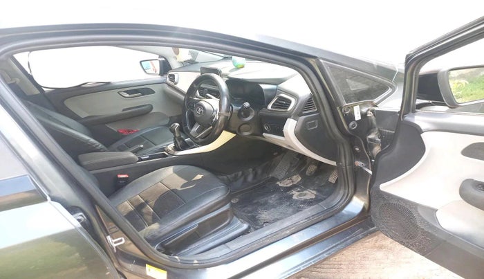 2021 Tata ALTROZ XZ PETROL, Petrol, Manual, 49,105 km, interior