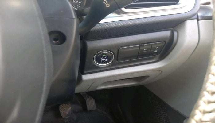 2021 Tata ALTROZ XZ PETROL, Petrol, Manual, 49,105 km, interior