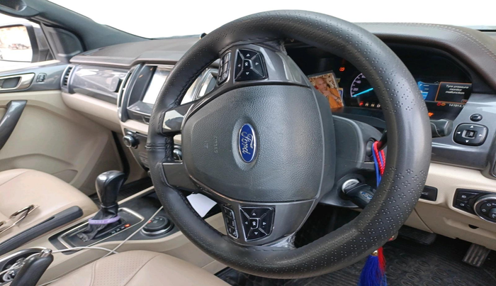 2018 Ford Endeavour TITANIUM 3.2 4X4 AT, Diesel, Automatic, 1,44,351 km, interior