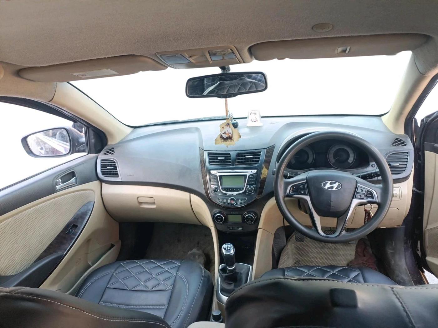 2012 Hyundai Verna FLUIDIC 1.6 CRDI SX, Diesel, Manual, 1,16,280 km, interior