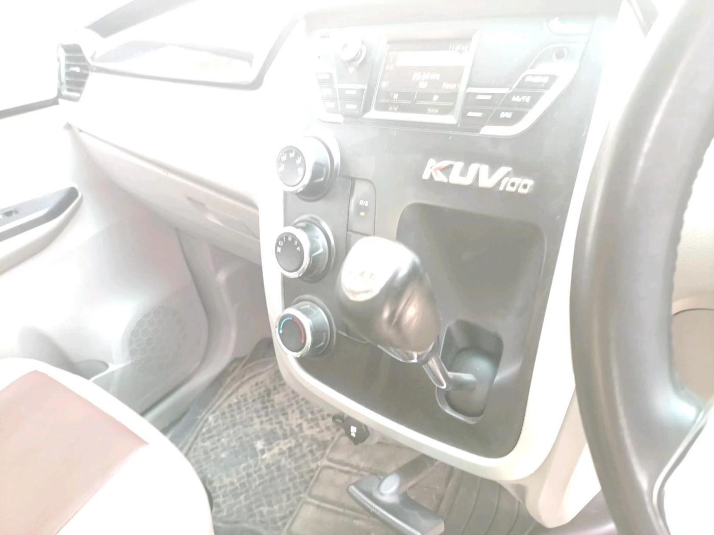 2016 Mahindra Kuv100 K8 5 STR, Petrol, Manual, 72,814 km, interior