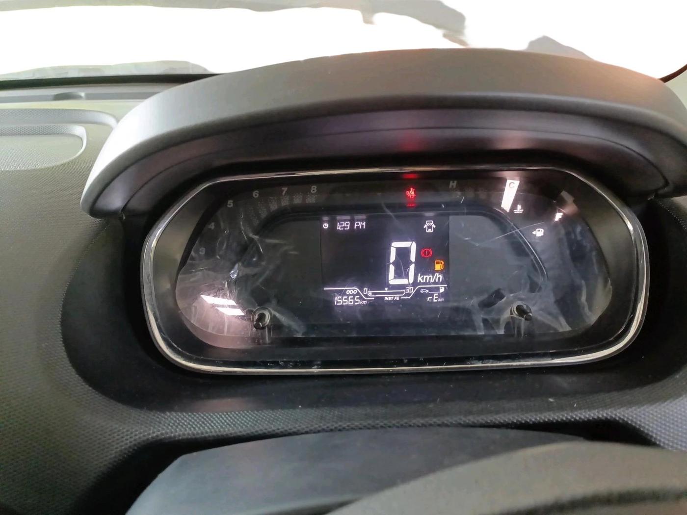 2024 Tata Tiago XT (O) PETROL, Petrol, Manual, 15,565 km, interior