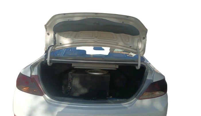 2014 Hyundai Verna FLUIDIC 1.6 CRDI SX AT, Diesel, Automatic, 97,540 km, exterior