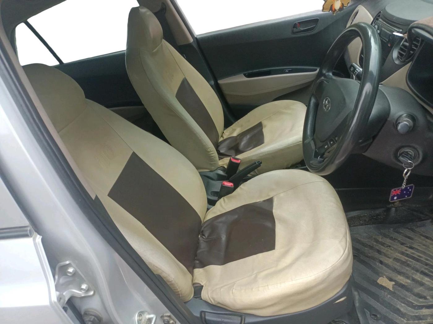 2016 Hyundai Grand i10 MAGNA 1.2 KAPPA VTVT, Petrol, Manual, 1,05,408 km, interior
