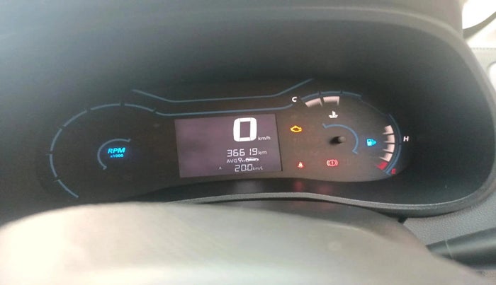 2021 Renault Kwid RXT 1.0 (O), Petrol, Manual, 36,619 km, interior