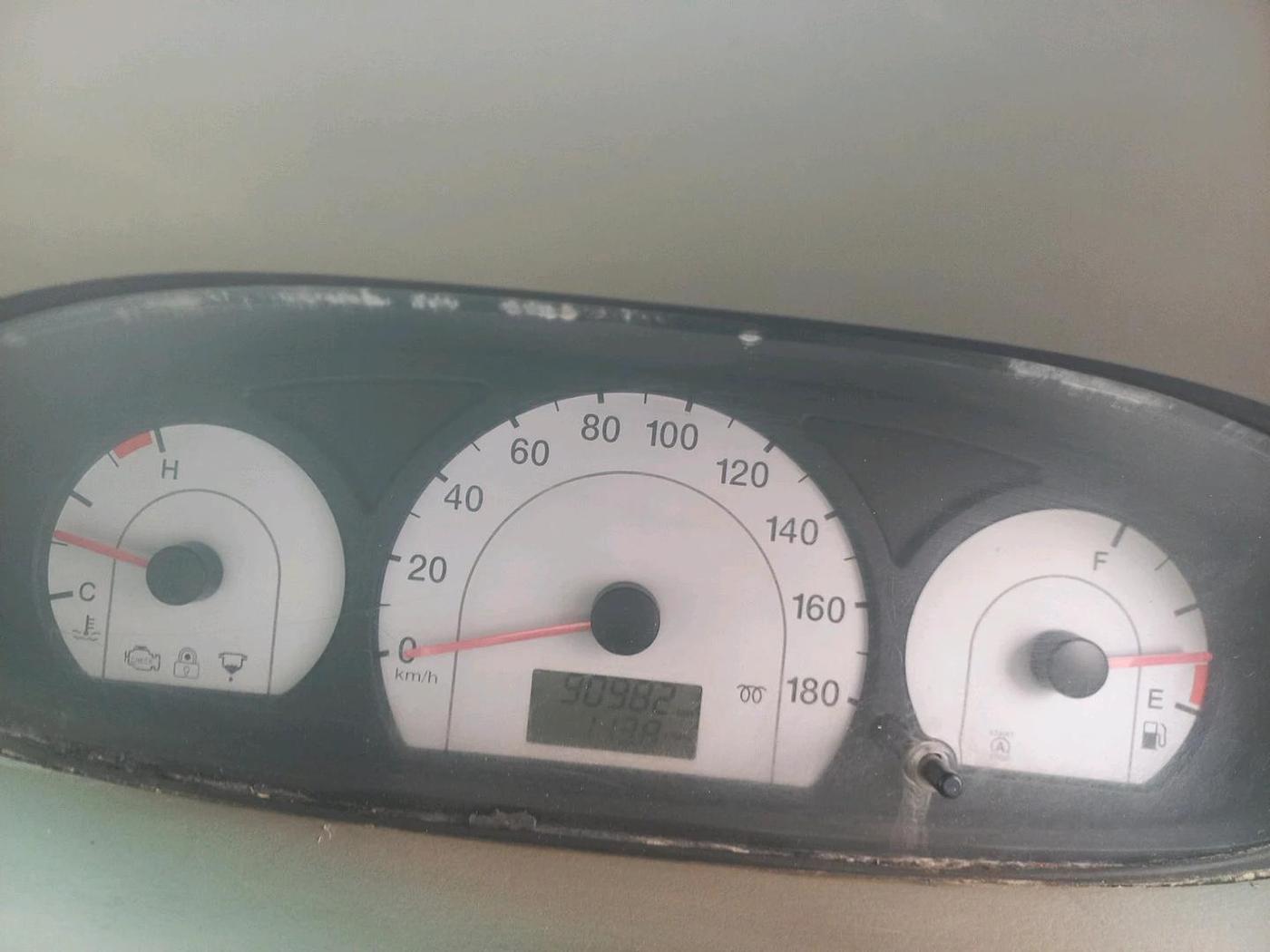 2011 Mahindra Xylo E4 BS-III, Diesel, Manual, 90,982 km, interior