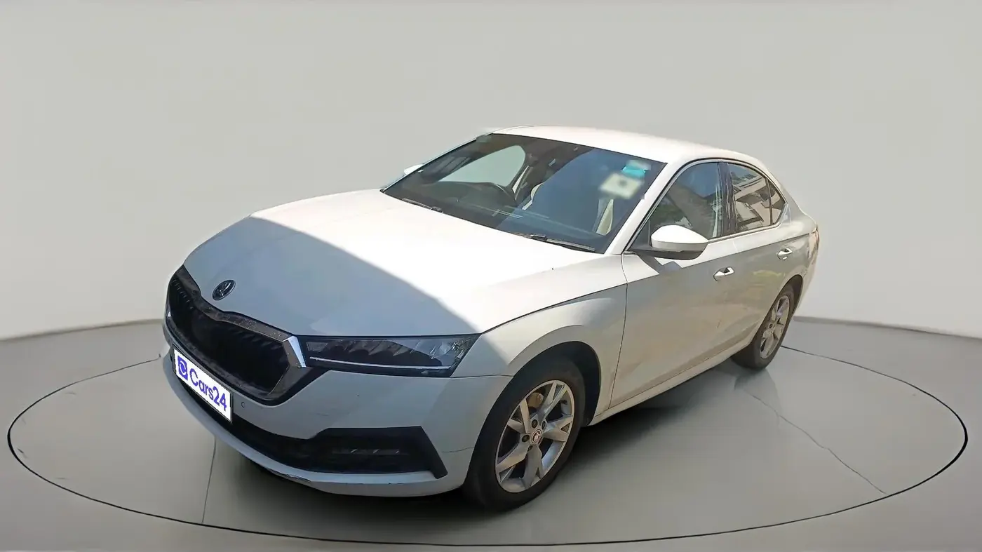 2022 Skoda Octavia STYLE 2.0, Petrol, Automatic, 38,859 km, exterior