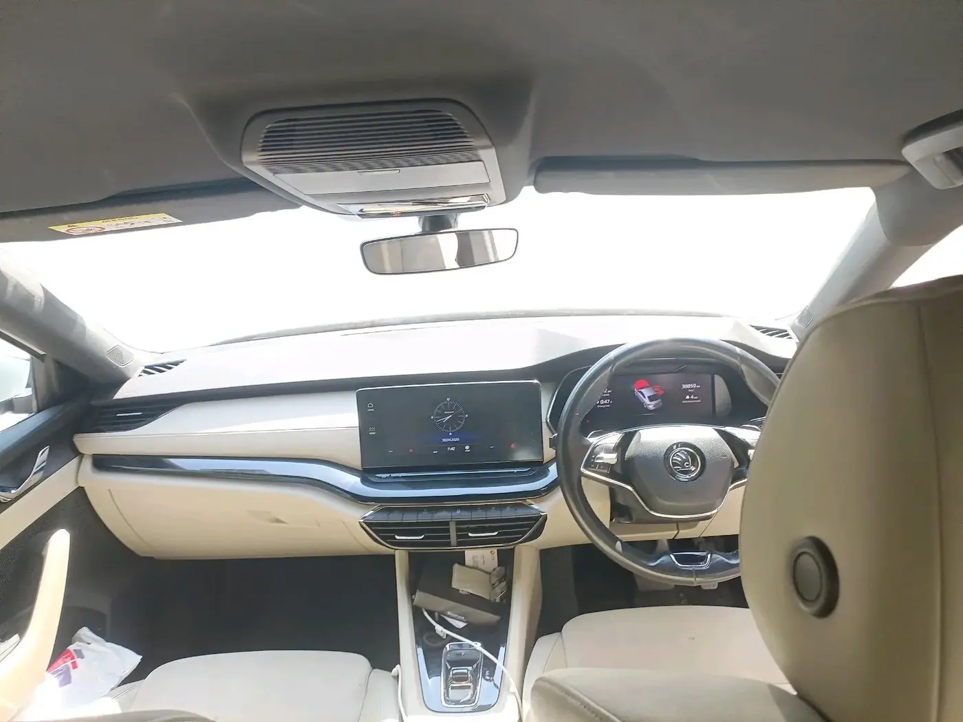 2022 Skoda Octavia STYLE 2.0, Petrol, Automatic, 38,859 km, interior