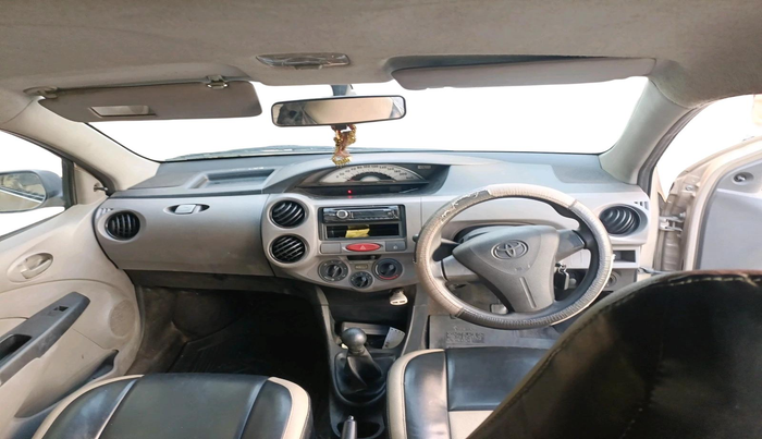 2011 Toyota Etios G, Petrol, Manual, 86,949 km, interior