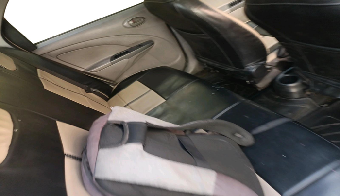 2011 Toyota Etios G, Petrol, Manual, 86,949 km, interior