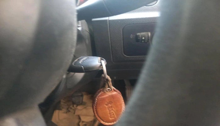 2011 Ford Figo ZXI 1.2 PETROL, Petrol, Manual, 1,29,731 km, interior