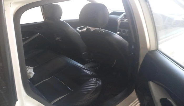 2011 Ford Figo ZXI 1.2 PETROL, Petrol, Manual, 1,29,731 km, interior