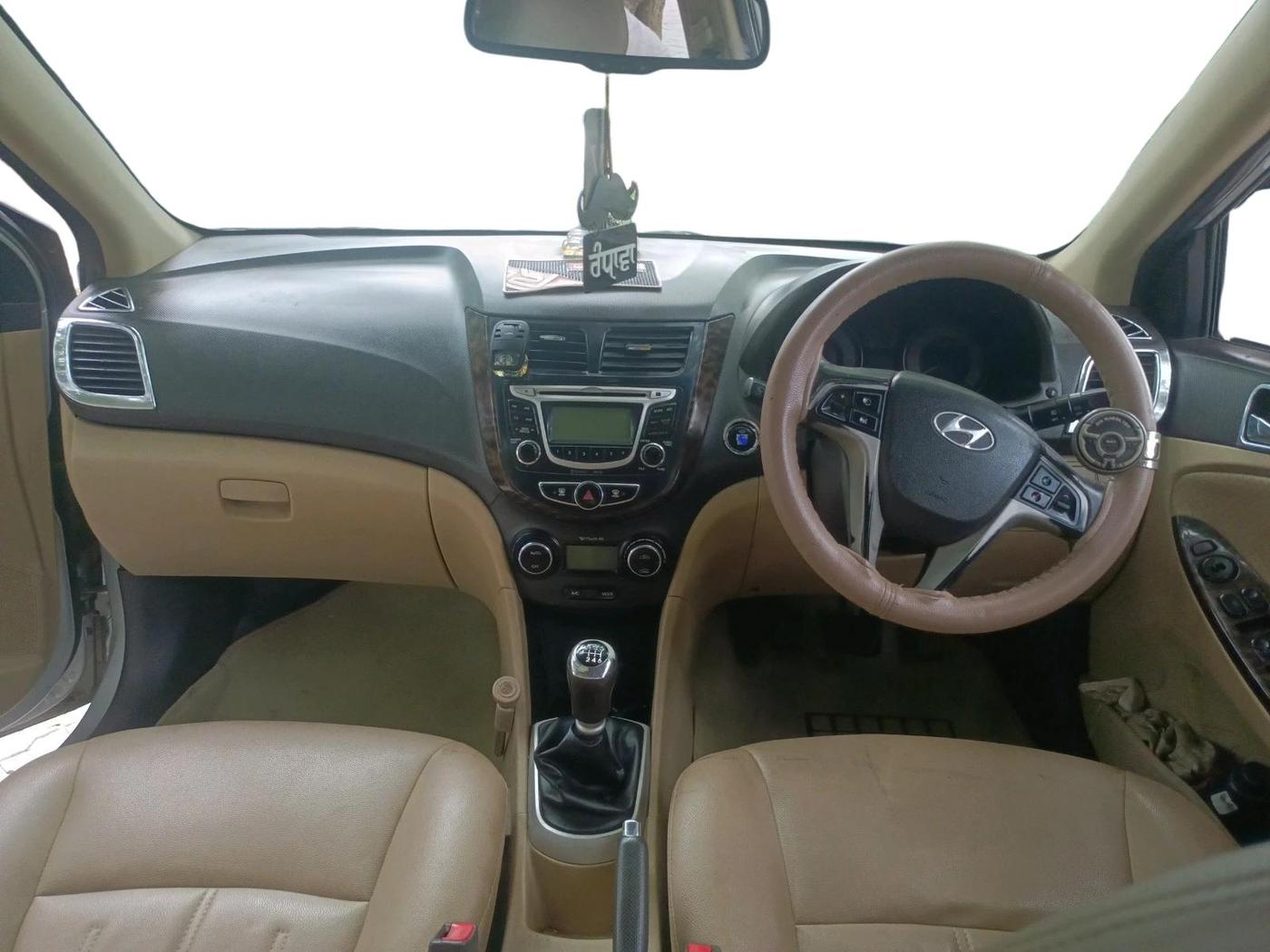 2013 Hyundai Verna FLUIDIC 1.6 CRDI SX OPT, Diesel, Manual, 1,07,927 km, interior