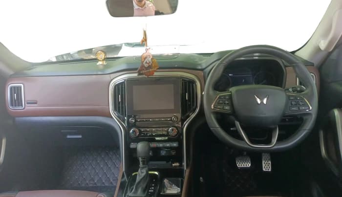 2025 Mahindra SCORPIO-N Z8 L DIESEL AT 2WD 7 STR, Diesel, Automatic, 8,491 km, interior