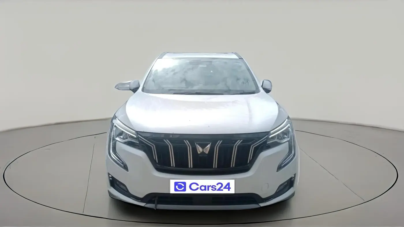 2023 Mahindra XUV700 AX 7 P MT 7 STR, Petrol, Manual, 19,960 km, exterior