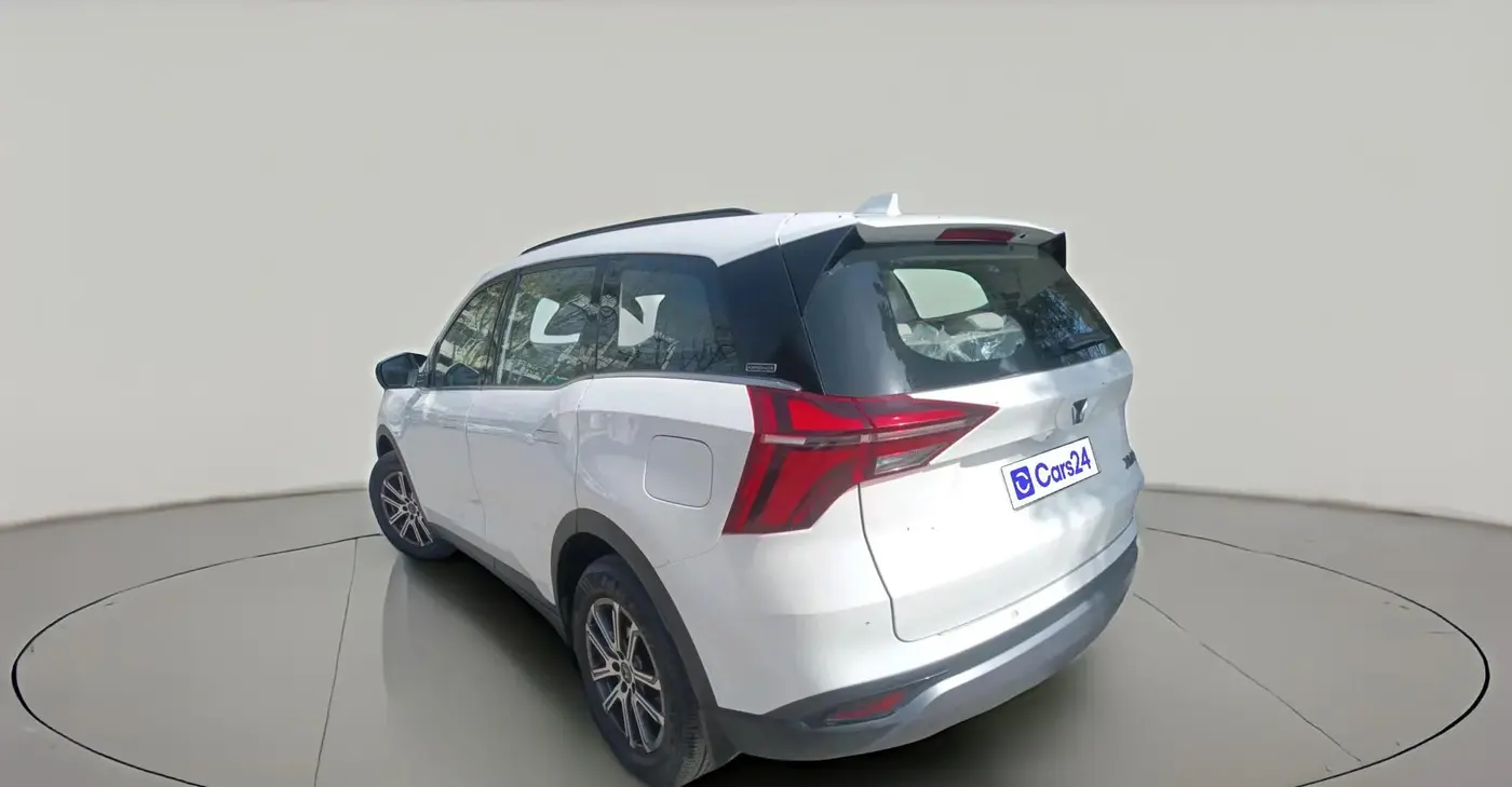 2023 Mahindra XUV700 AX 7 P MT 7 STR, Petrol, Manual, 19,960 km, exterior