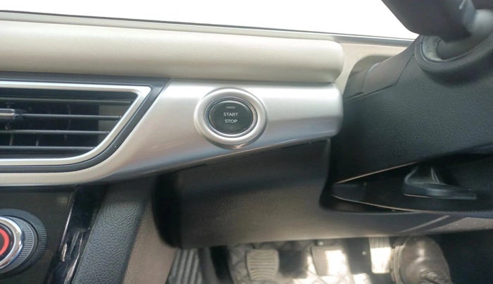 2023 Mahindra XUV700 AX 7 P MT 7 STR, Petrol, Manual, 19,960 km, interior