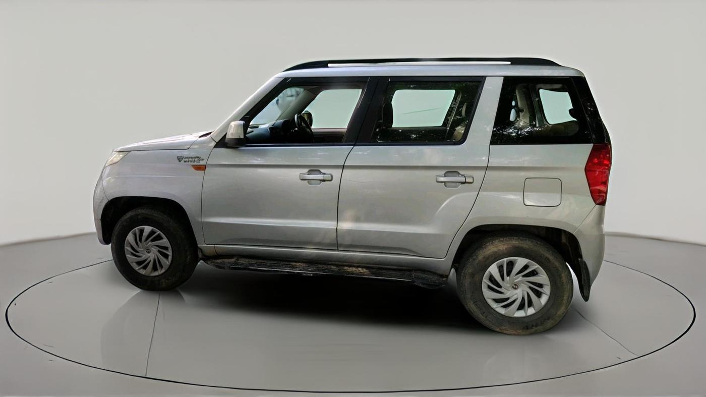 2016 Mahindra TUV300 T6 PLUS, Diesel, Manual, 98,472 km, exterior