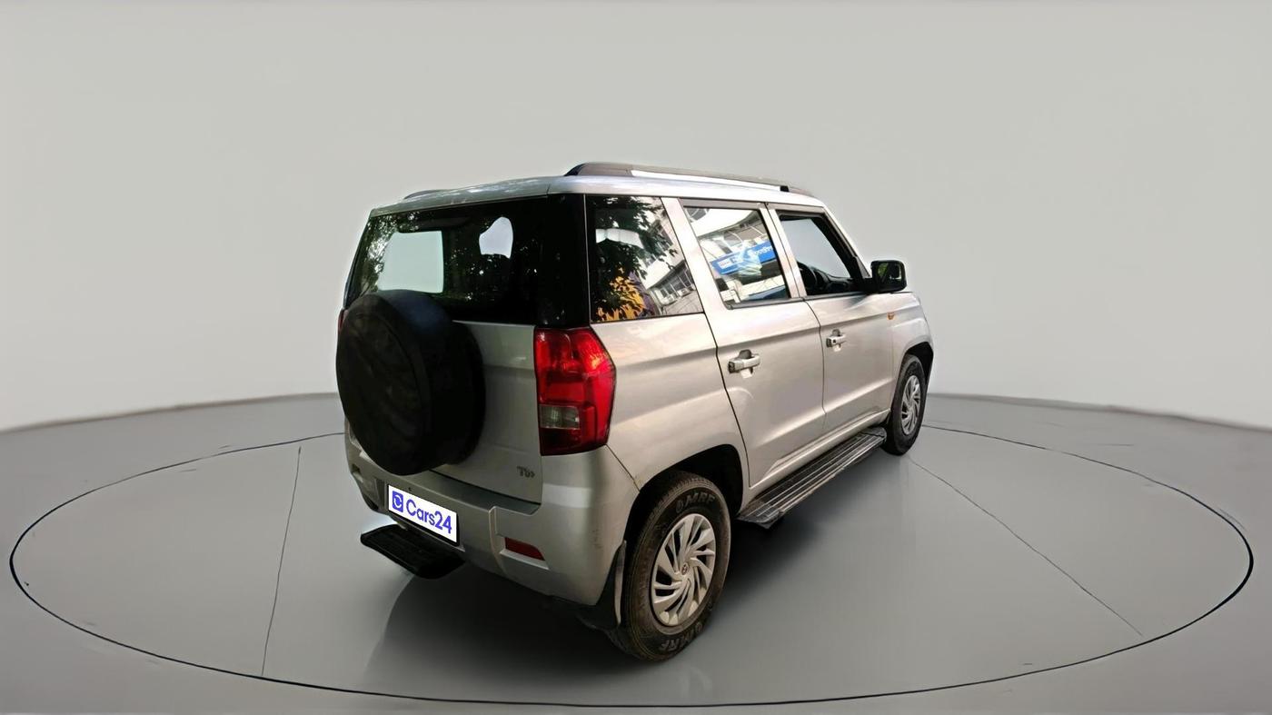 2016 Mahindra TUV300 T6 PLUS, Diesel, Manual, 98,472 km, exterior