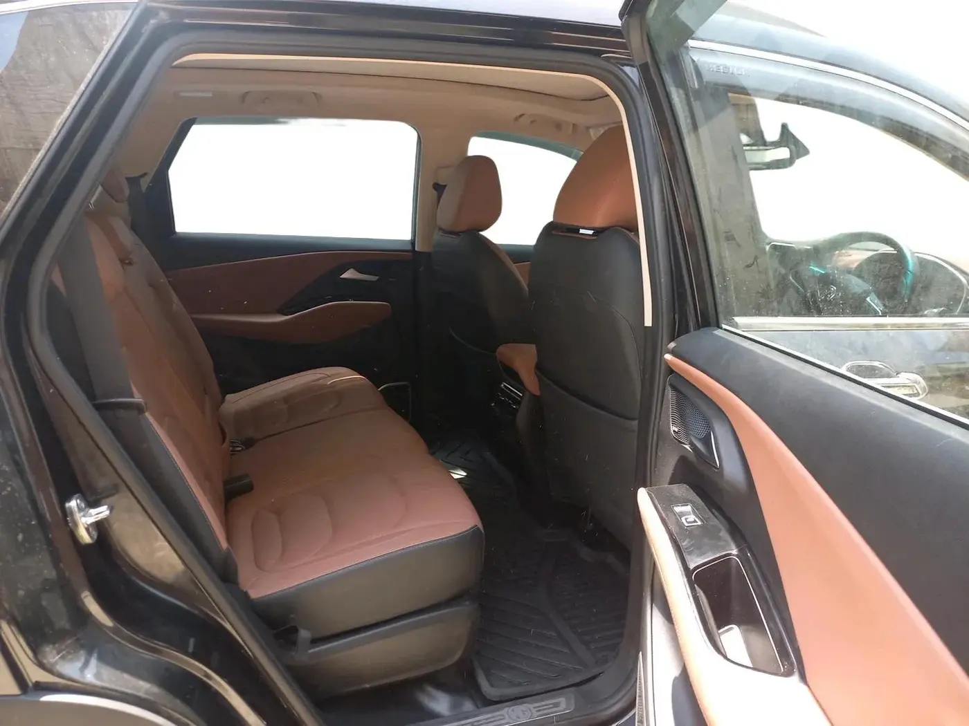 2024 MG HECTOR PLUS SHARP PRO 2.0 TURBO DIESEL 7 STR, Diesel, Manual, 9,798 km, interior