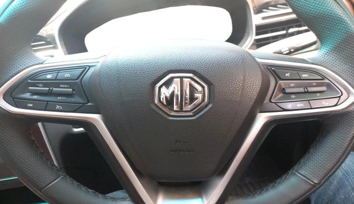 2024 MG HECTOR PLUS SHARP PRO 2.0 TURBO DIESEL 7 STR, Diesel, Manual, 9,798 km, interior