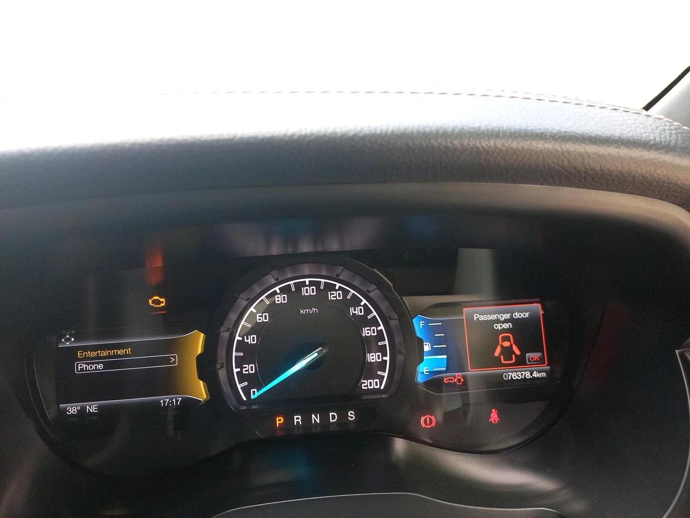 2021 Ford Endeavour TITANIUM PLUS 2.0 4X2 AT SUNROOF, Diesel, Automatic, 76,378 km, interior