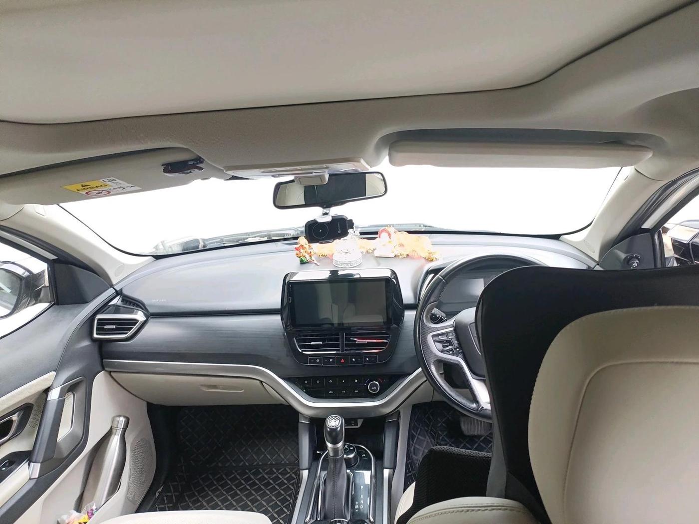 2022 Tata Safari XZA PLUS, Diesel, Automatic, 56,298 km, interior