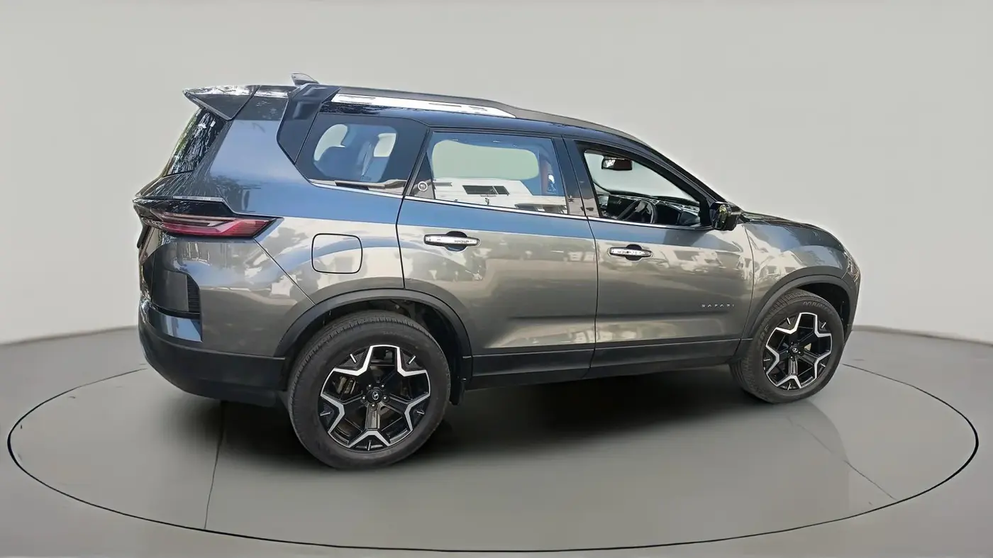 2023 Tata Safari Accomplished Plus AT, Diesel, Automatic, 75,428 km, exterior