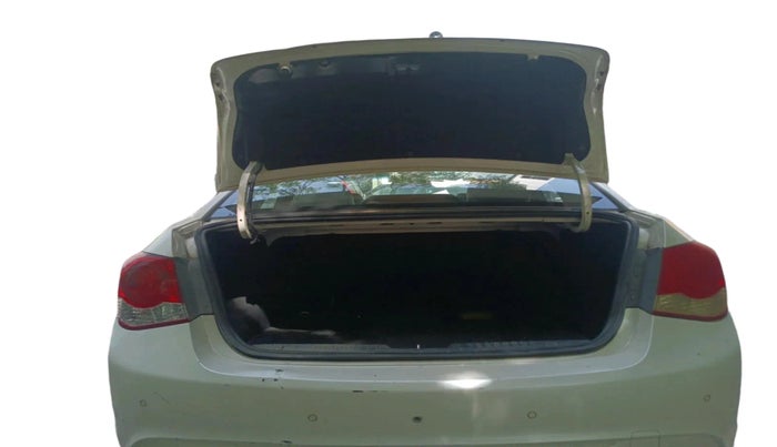 2014 Chevrolet Cruze LT, Diesel, Manual, 96,292 km, exterior