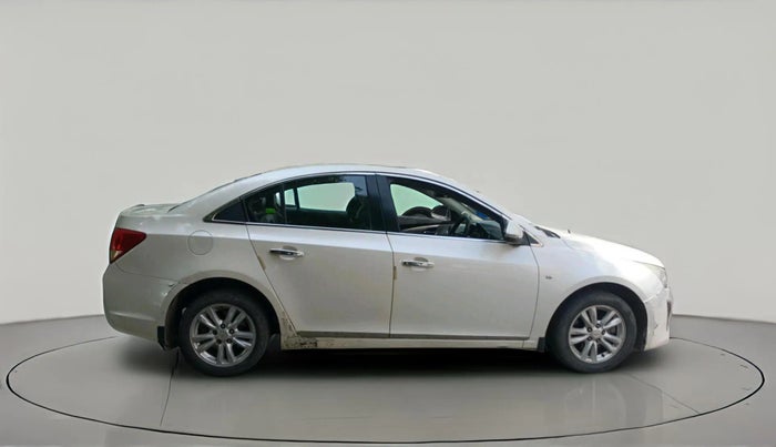 2014 Chevrolet Cruze LT, Diesel, Manual, 96,292 km, exterior