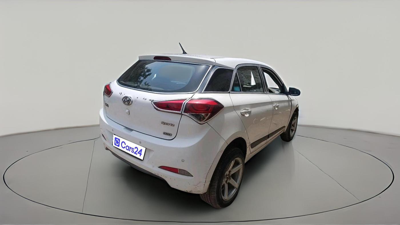 2016 Hyundai Elite i20 SPORTZ 1.4 CRDI, Diesel, Manual, 1,33,149 km, exterior